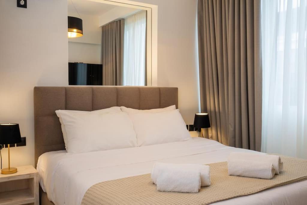 Dema Luxury Suites - Perikleous E6 Atina Dış mekan fotoğraf