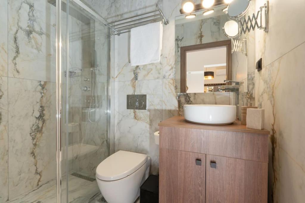 Dema Luxury Suites - Perikleous E6 Atina Dış mekan fotoğraf