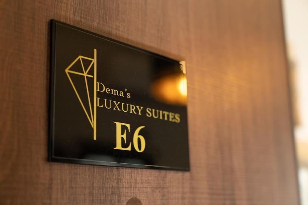 Dema Luxury Suites - Perikleous E6 Atina Dış mekan fotoğraf